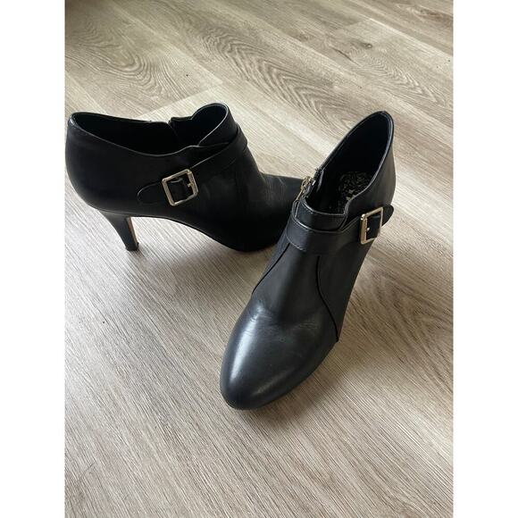Vince Camuto Black Leather, Heel Booties, Side zip, Women's size 8.5 - Picture 3 of 9